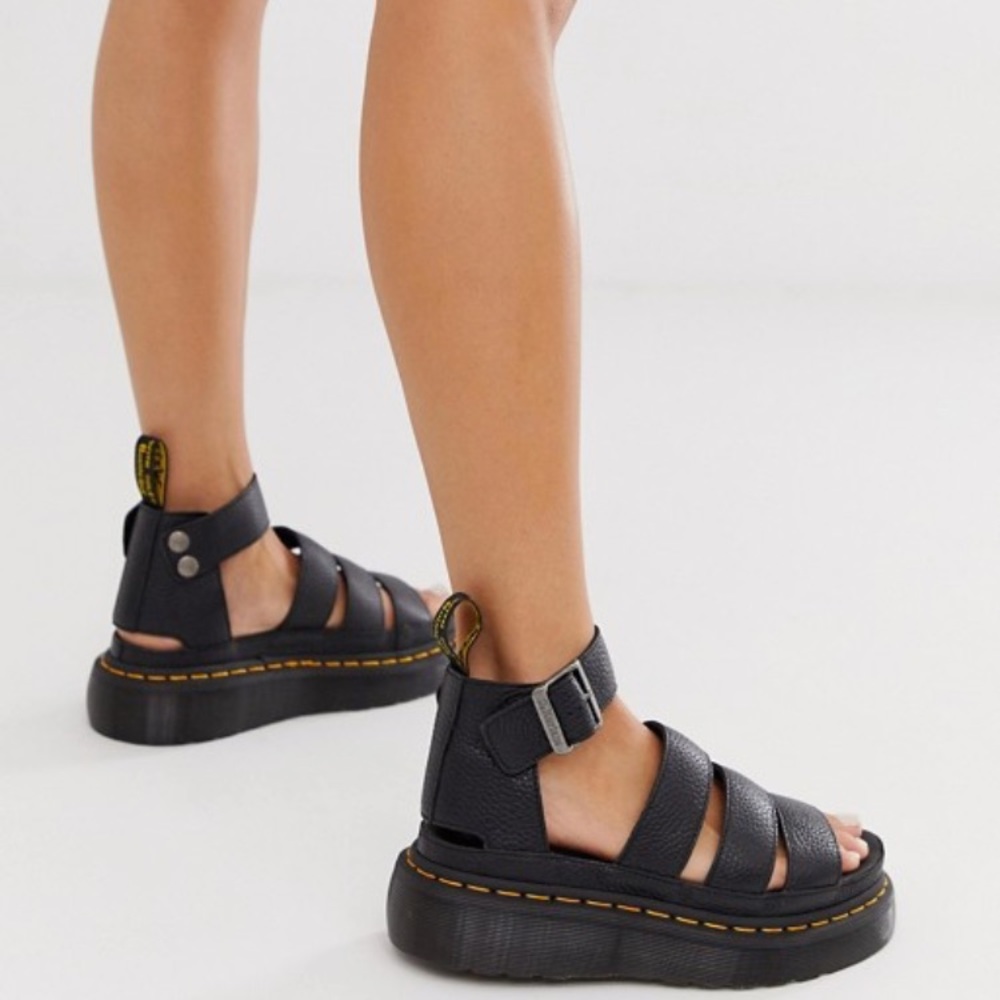 NEW! Dr. Martens Clarissa ll quad chunky sandals•